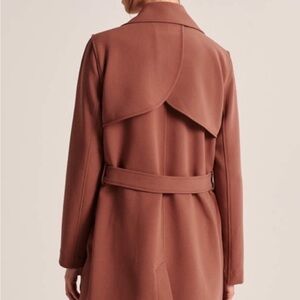 Abercrombie & Fitch Brown Trench Coat with Belt. Worn Once.